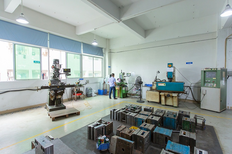 模房車（chē）間一角