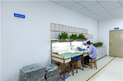 矽膠按鍵的彈性與哪些因素有關（guān）