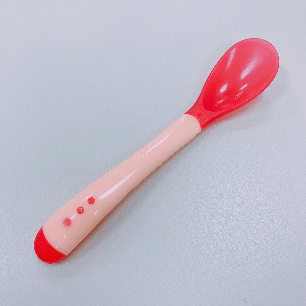 矽膠廚具-液態矽膠勺(sháo)對孩子健(jiàn)康(kāng)的影響 矽膠(jiāo)廚具