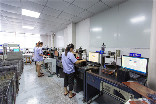 東（dōng）莞（wǎn）按（àn）鍵生產廠家介紹影響矽膠按鍵（jiàn）質量的（de）6點因素