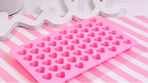 矽（guī）膠模具廠家應該怎麽找？什麽樣的合適？